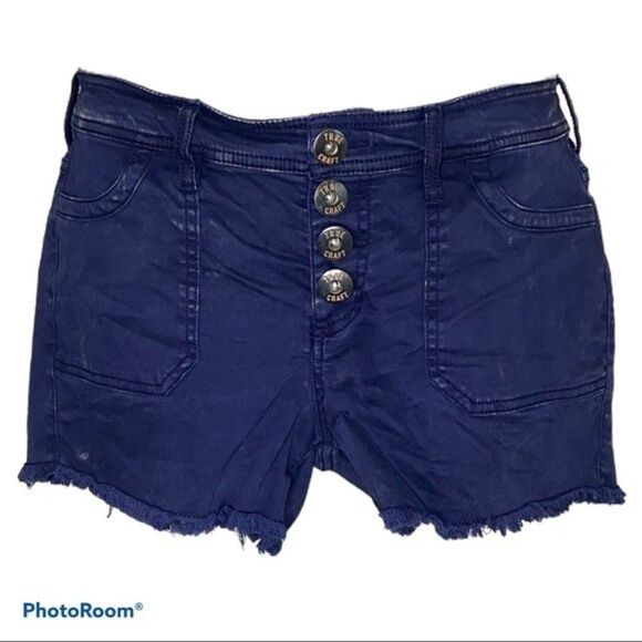 True Craft Blue Distressed Cutoff Shorts Size 3 - Picture 1 of 4